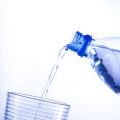 जल का महत्व: hydrational डिटॉक्स और मूत्र द्वारा शरीर की सफाई